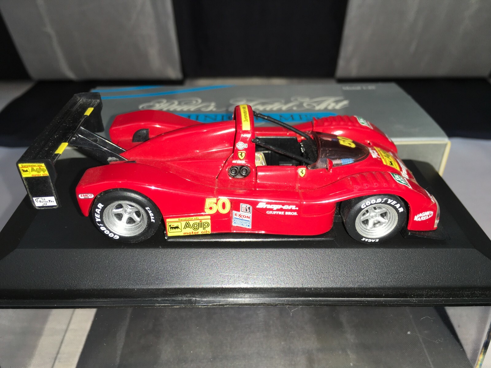 1:43 Minichamps #430947450 Jay Cochran Ferrari 333 SP #50 IMSA-WSC 1994