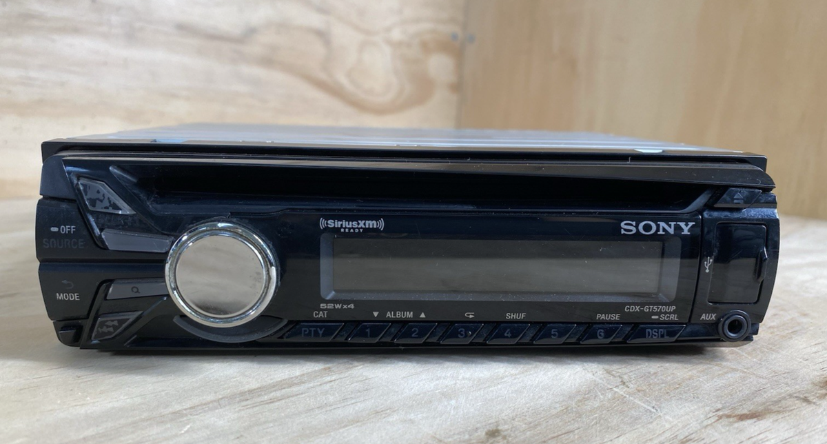 Sony CDX-GT570UP Car CD Player Head Unit Radio SiriusXM SAT
