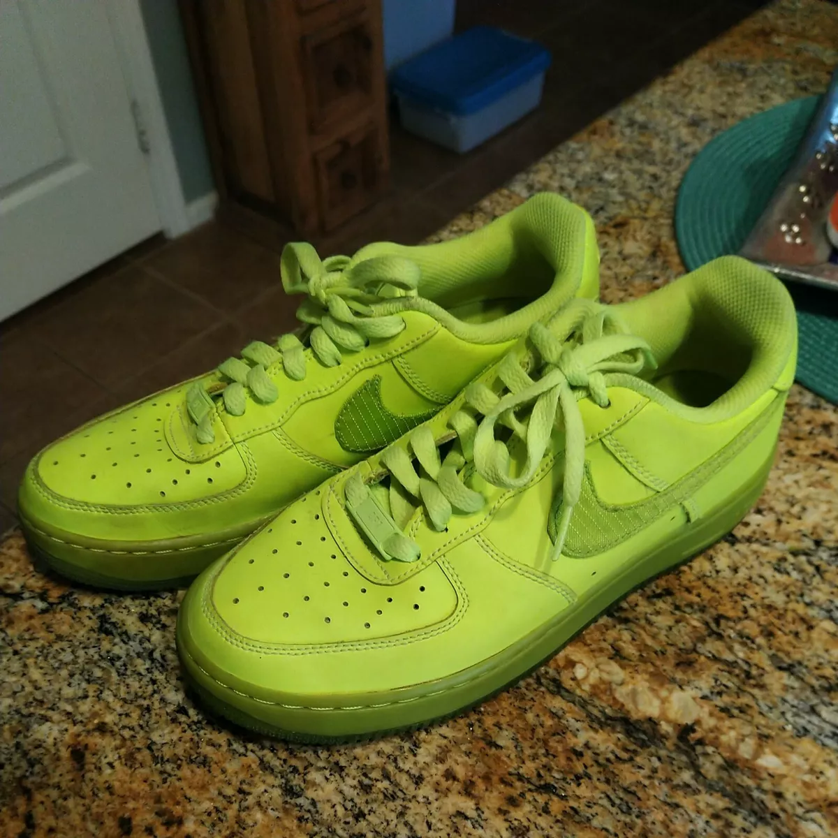 Nike Air Force 1 AF1 Volt Neon Yellow/ Green Youth 6Y Women 7.5 596728-701