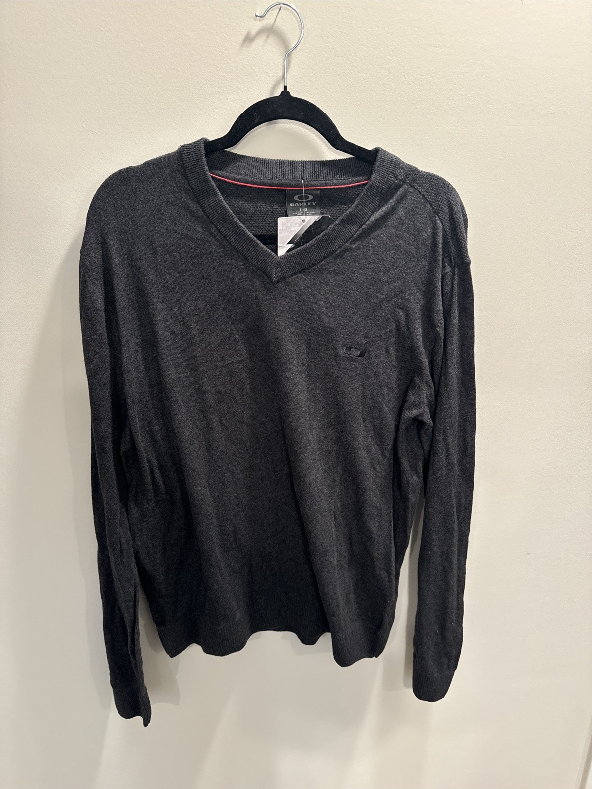 Oakley Men Sweater Large Gray Ribbed Hem Long Sleeve V Neck Pullover Casual