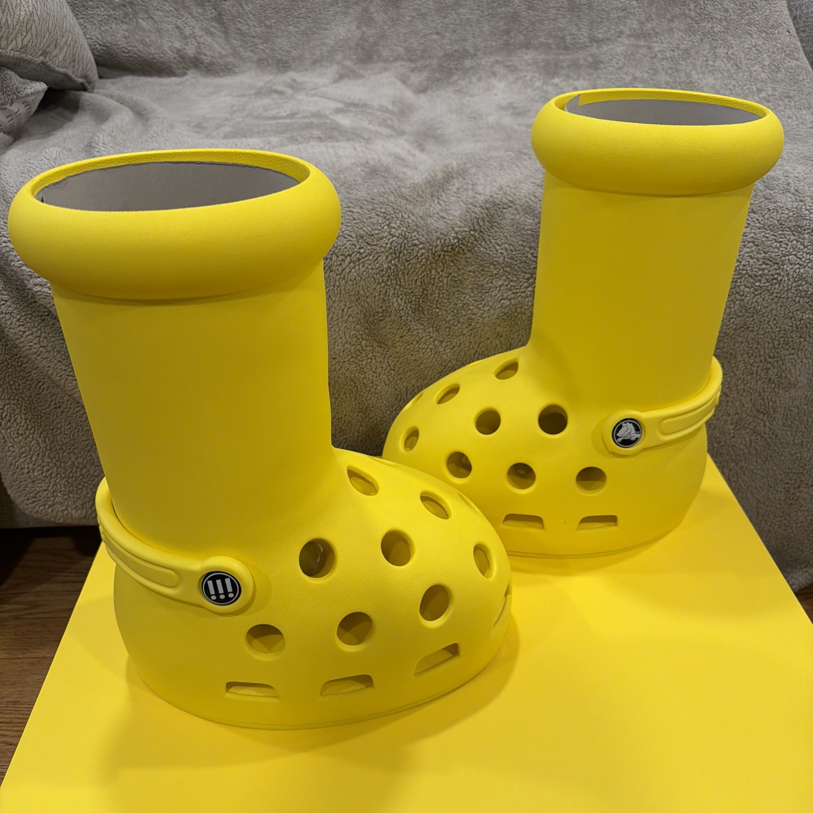 MSCHF Crocs Big Yellow Boot Size 8 *BRAND NEW* image 3