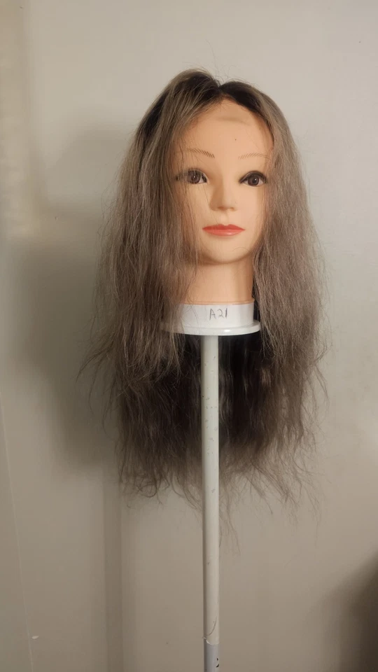 Peruca de renda cabelo humano virgem 100% ondulada cinza top 22 a 24" regular de alta qualidade  - Imagem 4 de 4