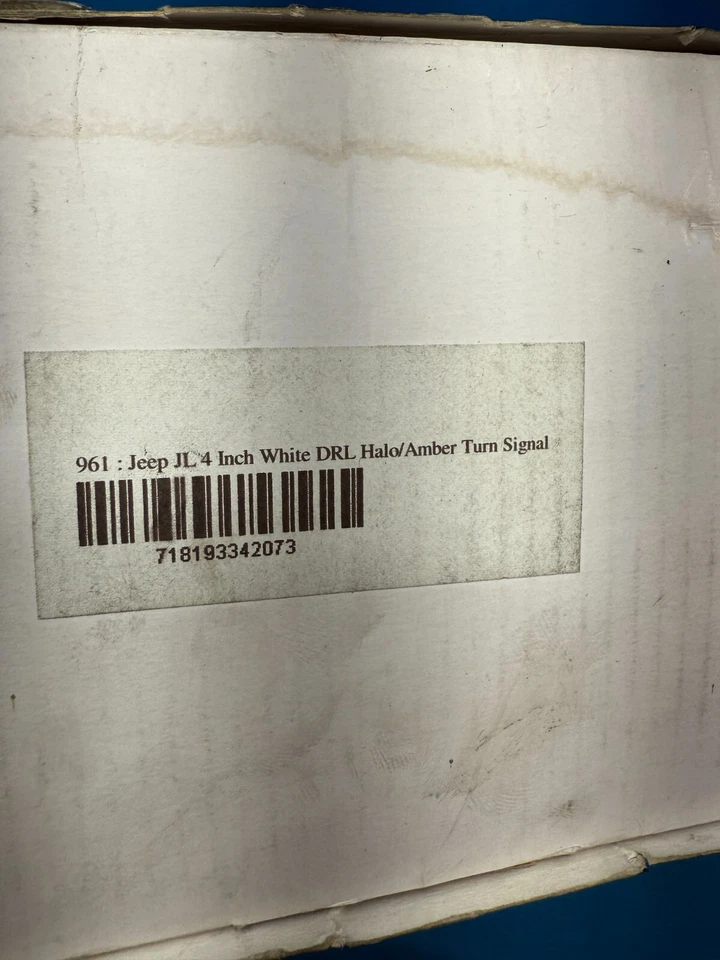 Комплект противотуманных светодиодных фар Quake LED QTE961 4 дюйма 30 Вт Halo для Jeep Wrangler 2018–2020 годов выпуска - Изображение 2 из 4