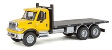 Walthers ~ HO Scale ~ International 7600 3-Ax...
