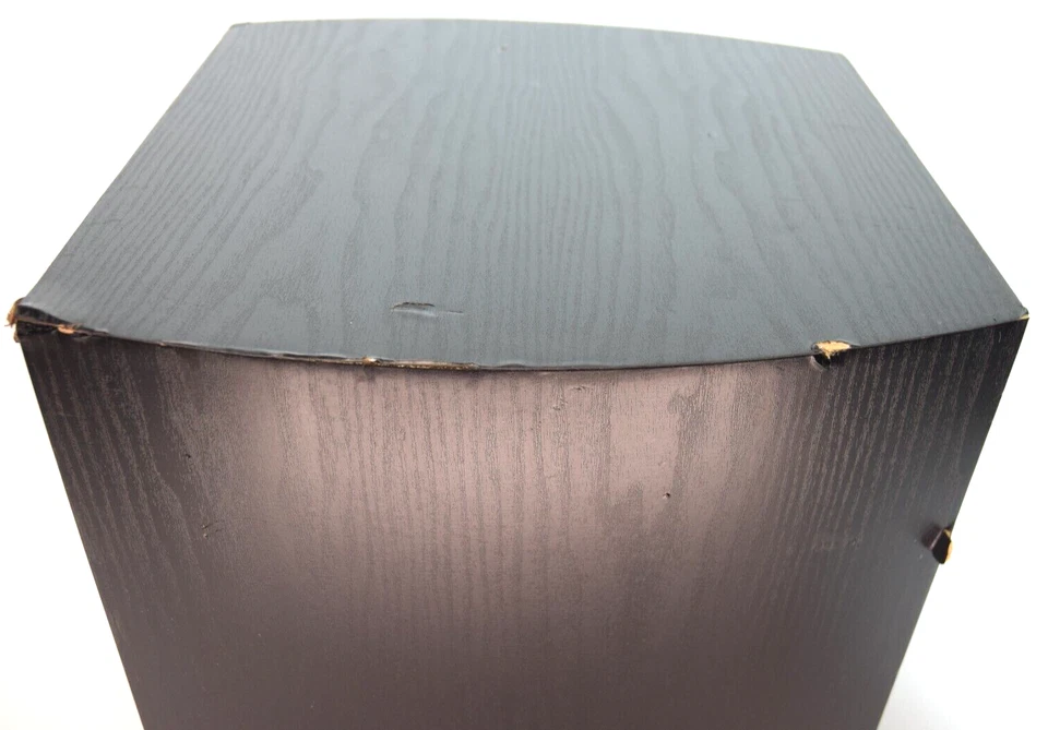 Subwoofer alimentado serie Paradigm PDR PDR-100 con cable de alimentación Foto 4 de 4