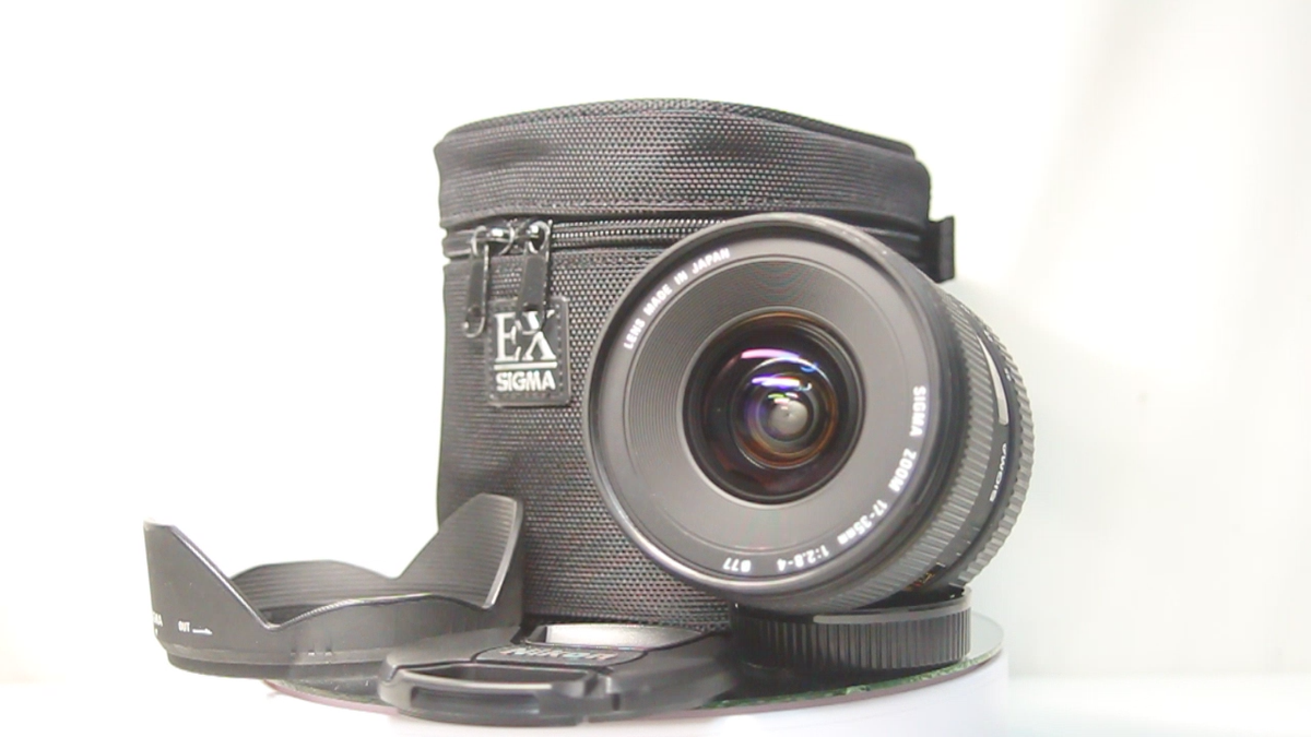 Sigma EX 17-35mm F/2.8-4 DG HSM Wide Angle Zoom Lens for