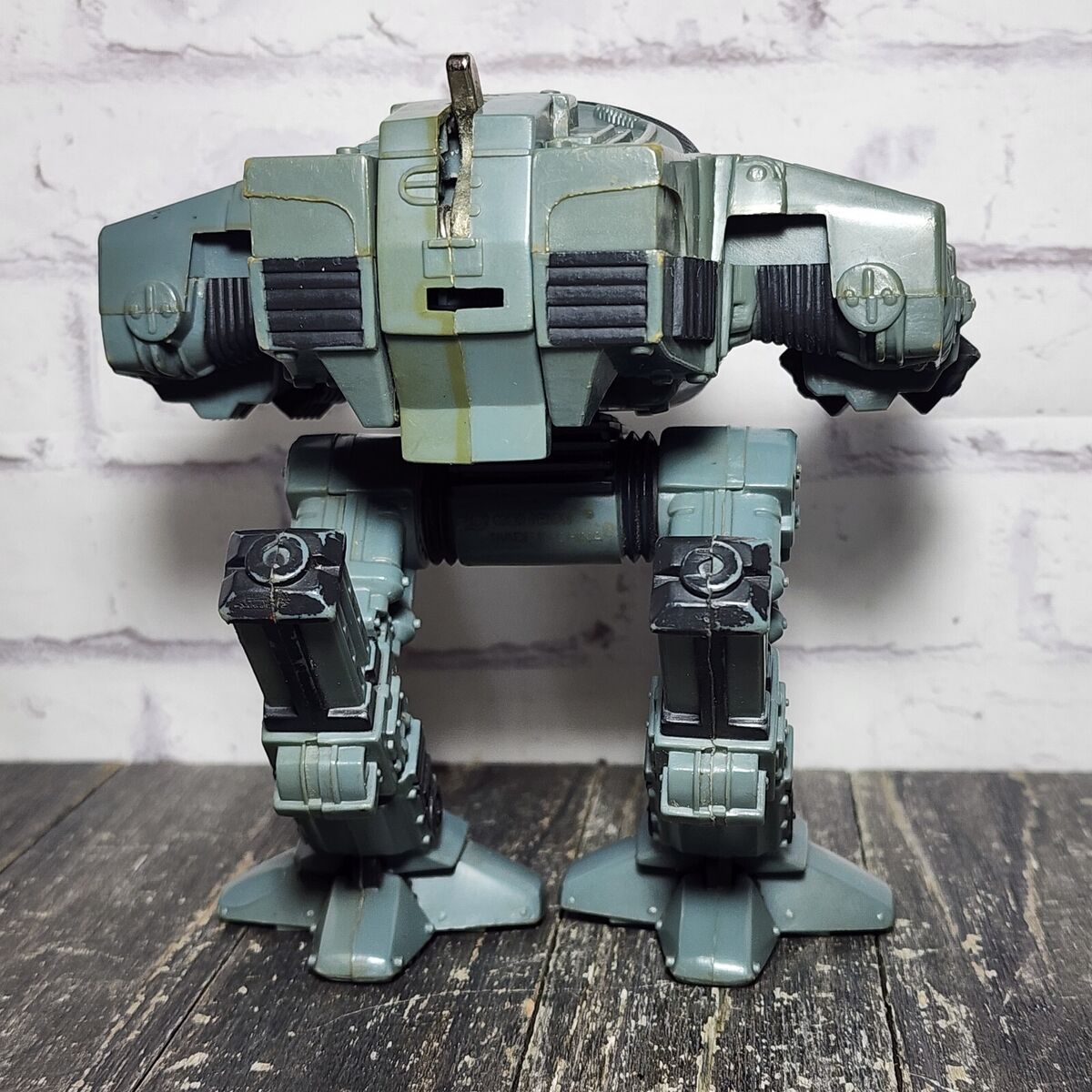Vintage 1989 Kenner Robocop & The Ultra Police ED-260 Robot Vintage 1989 Kenner Robocop & The Ultra Police ED-260 Robot