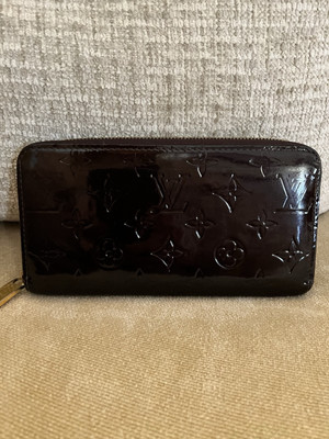 Louis Vuitton Zippy Wallet Monogram Vernis Leather