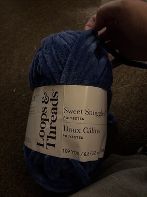 1 Skein Of Loops And Threads Sweet Snuggles Polyester Yarn In Color Blue