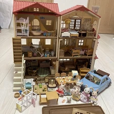 Sylvanian Families Mixed Lot Figures & Accessories Collectible Playset