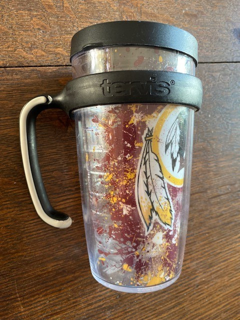 WASHINGTON REDSKINS 16 OZ. TERVIS TUMBLER WITH BLACK LID AND