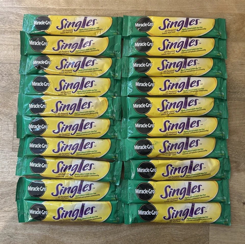 MIRACLE GRO - Pack of 20 Soluble Plant Food - SINGLES