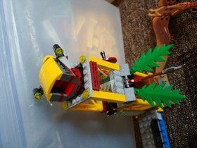 Lego 5883 Dino Tower Takedown Complete with Instructions