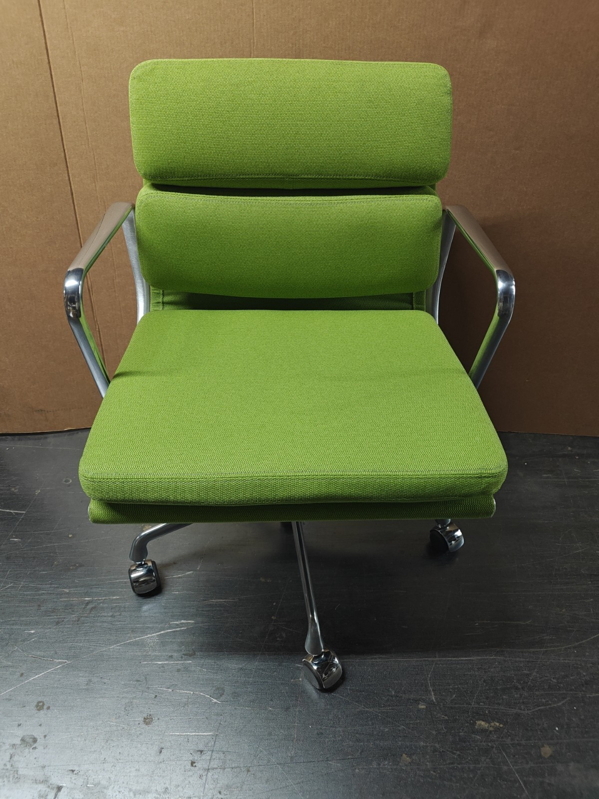 Authentic Herman Miller Eames Soft Pad Group Management Chair Green Fabric EA43