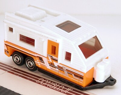 Matchbox Tandem Axle Camper Orange/White Pull-Behind Trailer 1:64