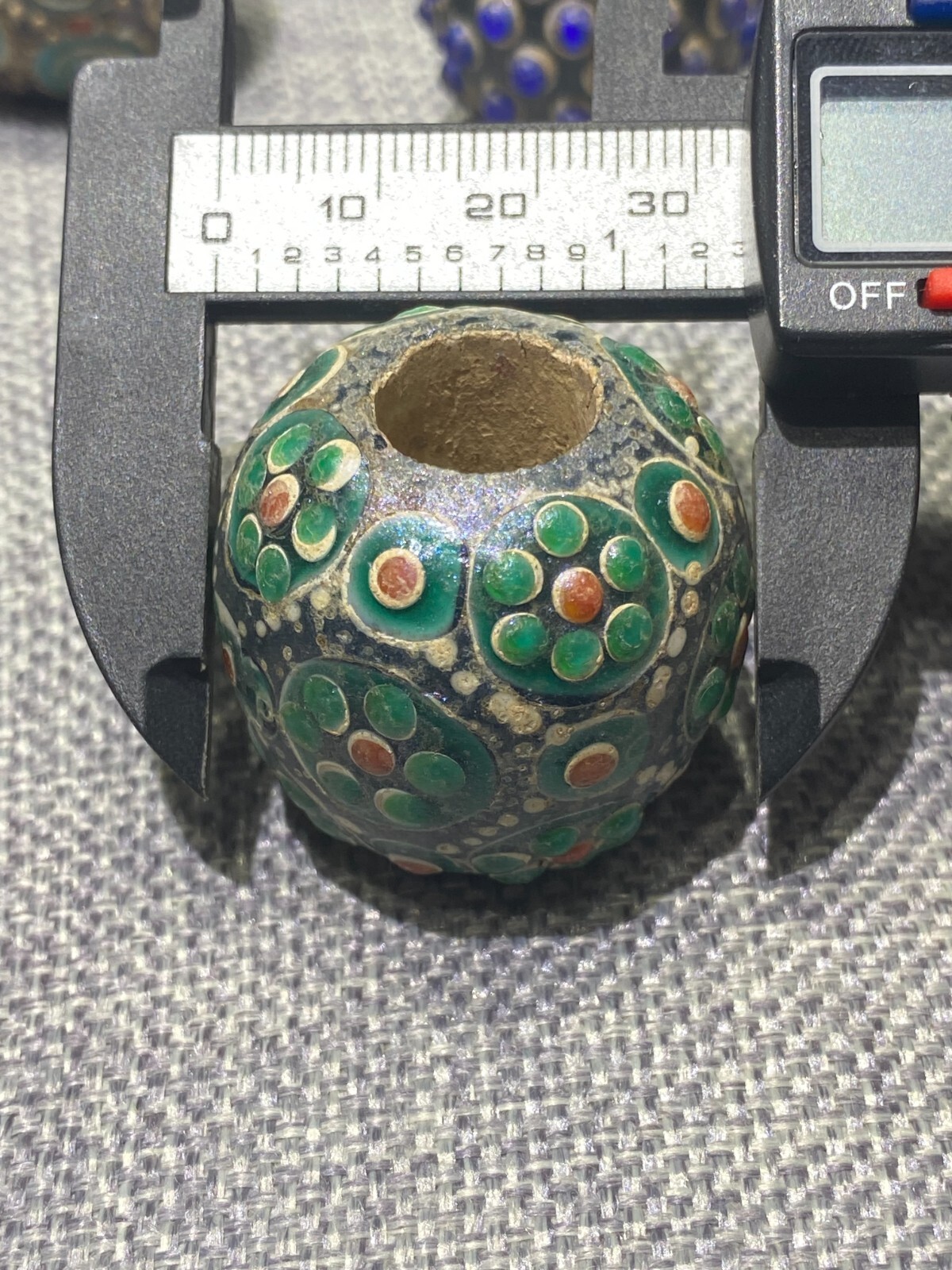Foto 2 di 17