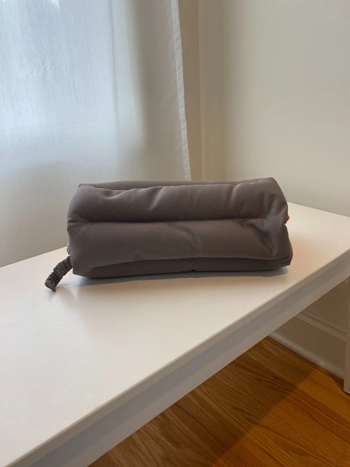 Rollo/almohada de viaje especial XpresSpa EXpress Spa 2 por 1 Foto 2 de 4