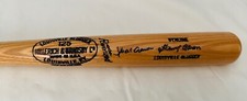 HANK AARON Signed 35