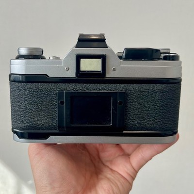 Canon AE-1 SLR 35mm Film Camera w/ Canon Lens FD 50mm F1.8 s.c.