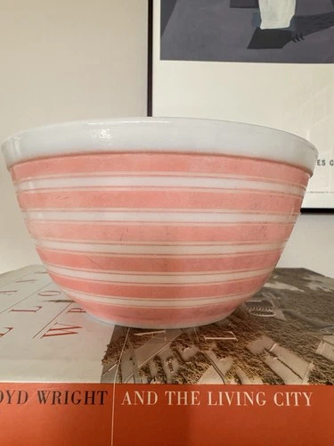 Vintage Mid-Century 1940s Pyrex Pink Stripe Bowl #402, 1 1/2 Quart