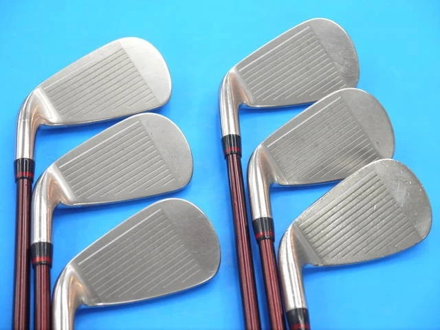 ONOFF Right Handed Iron Set AKA 5-9,P SMOOTH KICK MP-516I Flex R - Image 2 of 4