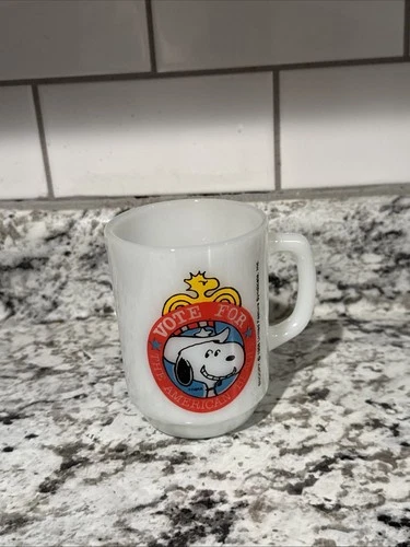 Vintage 1980 #2 Anchor Hocking "Vote For The American Beagle" Milk Glass Mug
