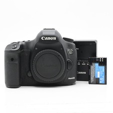 Canon EOS 5D Mark III 22.3MP Digital SLR Camera Body 638
