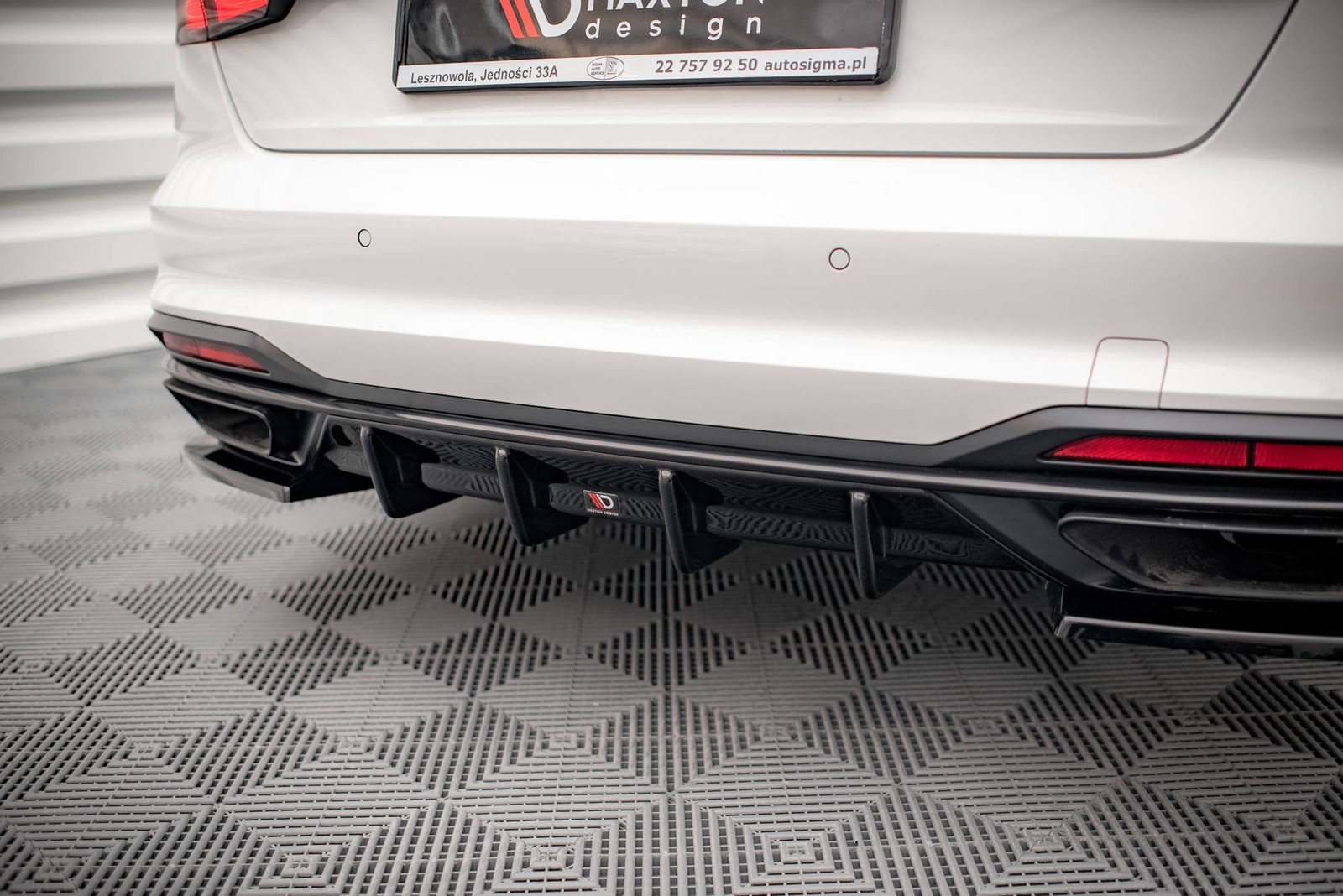 Diffuseur Audi A4 B9 Facelift Maxton pour remplacer jupe origine - 3