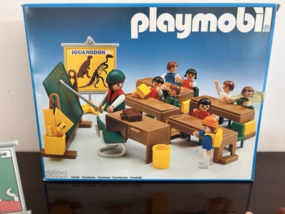 VINTAGE PLAYMOBIL 3522 SCHOOL CLASSROOM CHILDREN