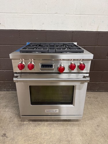 Wolf DF304 - 30" Professional Dual Fuel Range 4 Burners Stainless Steel Knobs (4