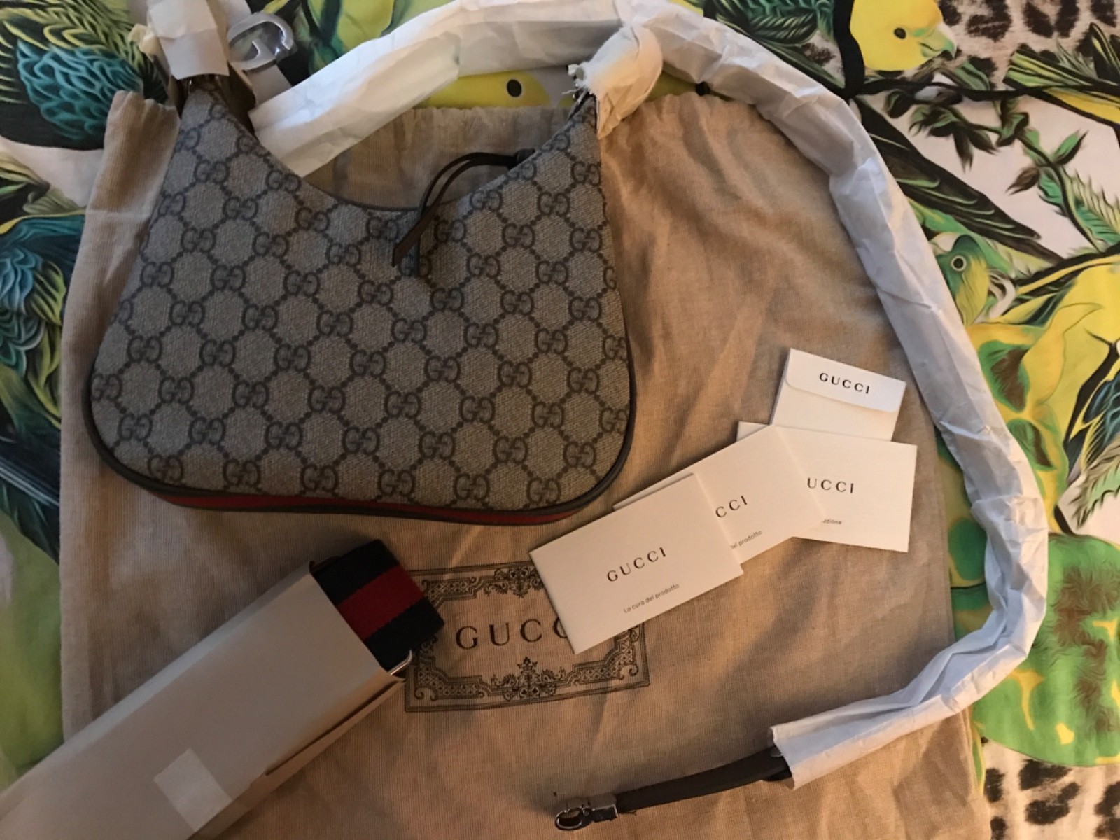 Brand New GUCCI Attache Small Shoulder Bag GG Supreme Canvas $2690