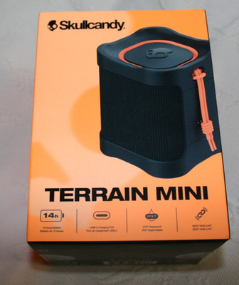 Skullcandy Terrain Mini Wireless Bluetooth Speaker - Black New in sealed box