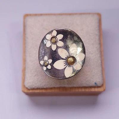 Ancienne bague, incrustation et argent massif - Photo 1/4