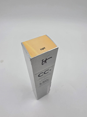 It Cosmetics Your Skin But Better CC+ SPF 50 ( Light ) 1.08 fl.oz exp.03/2025