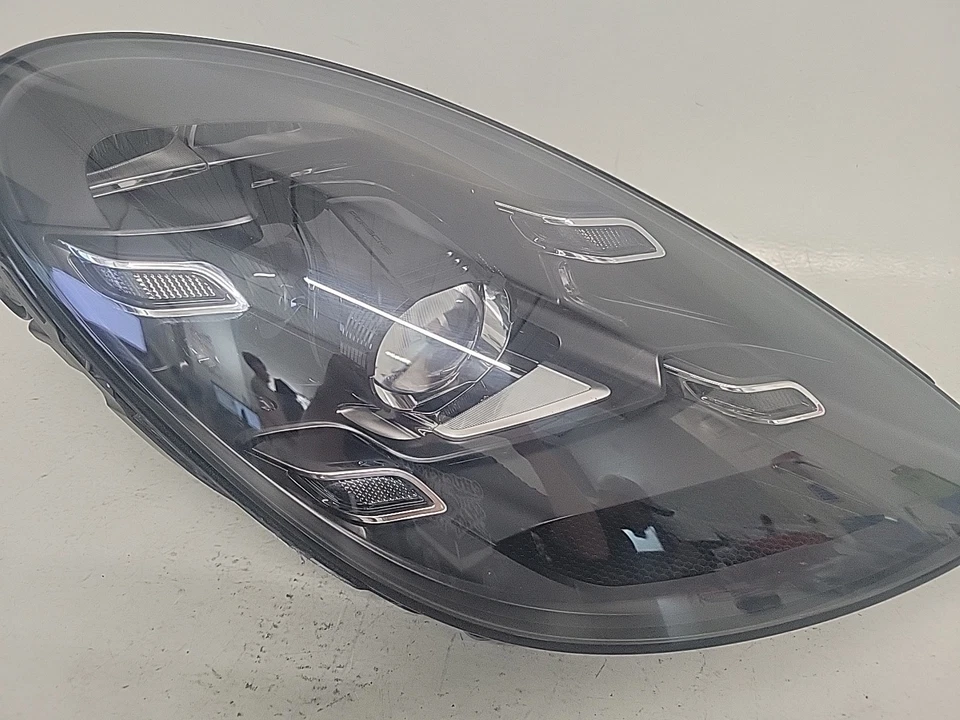 2018  2025 Porsche 718 Boxster Cayman Matrix LED Headlight Right RH OEM 0297 G2U Foto 4 de 4