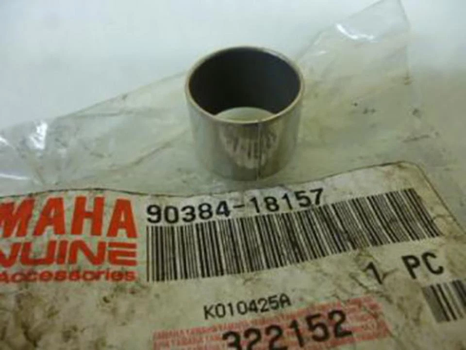 Bague guidage amortisseur AR pour moto Yamaha 350 XT Après 1990 90384-18157 Neuf - Photo 1/1