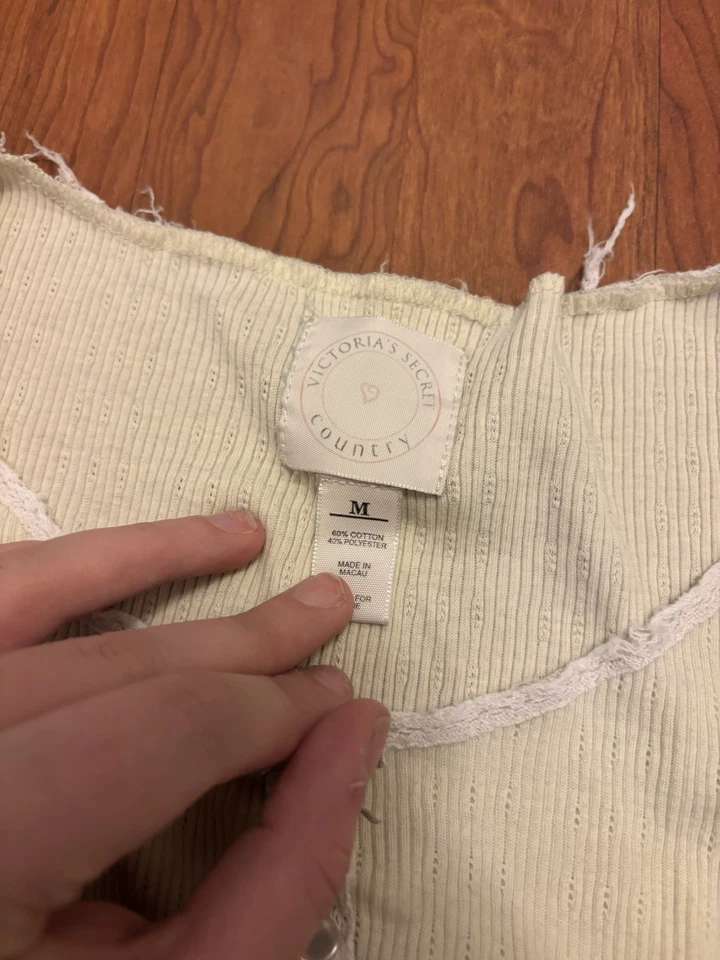 Victoria’s Secret Country Verde Set Talla Mediana Oversize Foto 3 de 4