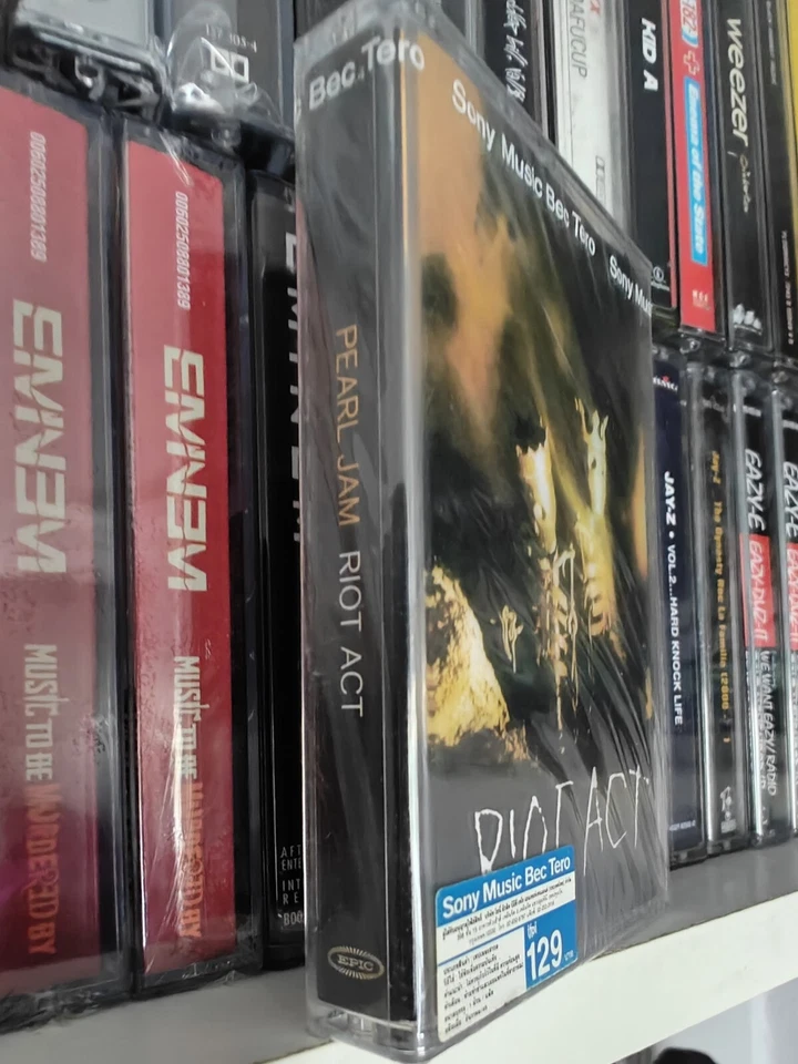 Pearl Jam Riot Act FACTORY SEALED Cassette Album - Image 3 of 4