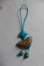 Bijou de sac à main ou téléphone Papillon brodé noeud porte-bonheur Asie bleu