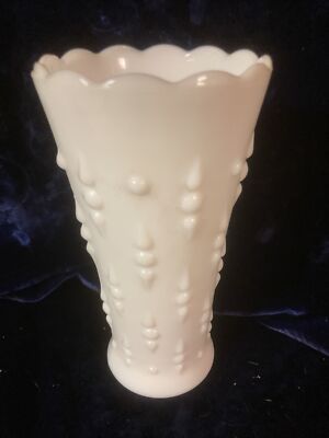 Vintage Milk Glass Tear Drop and Pearl Patten Anchor Hocking Scallop Edge 7''