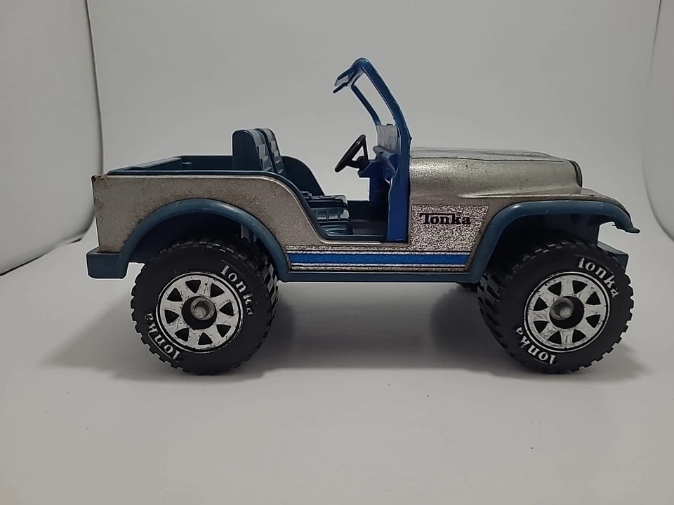 Rare 1982 Tonka Blue Silver Metal Flake Plastic Jeep Only From Set 2660 - Image 3 of 4