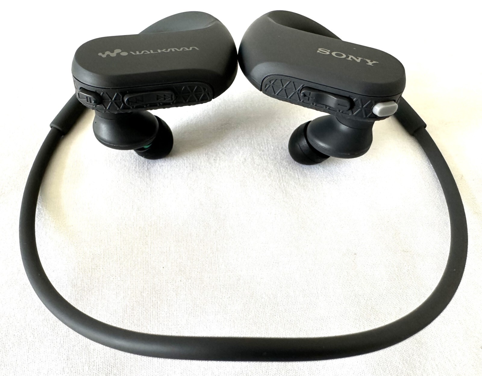 Sony Walkman NWWS413 Black 4GB Sports Wearable MP3 NWWS413 waterproof