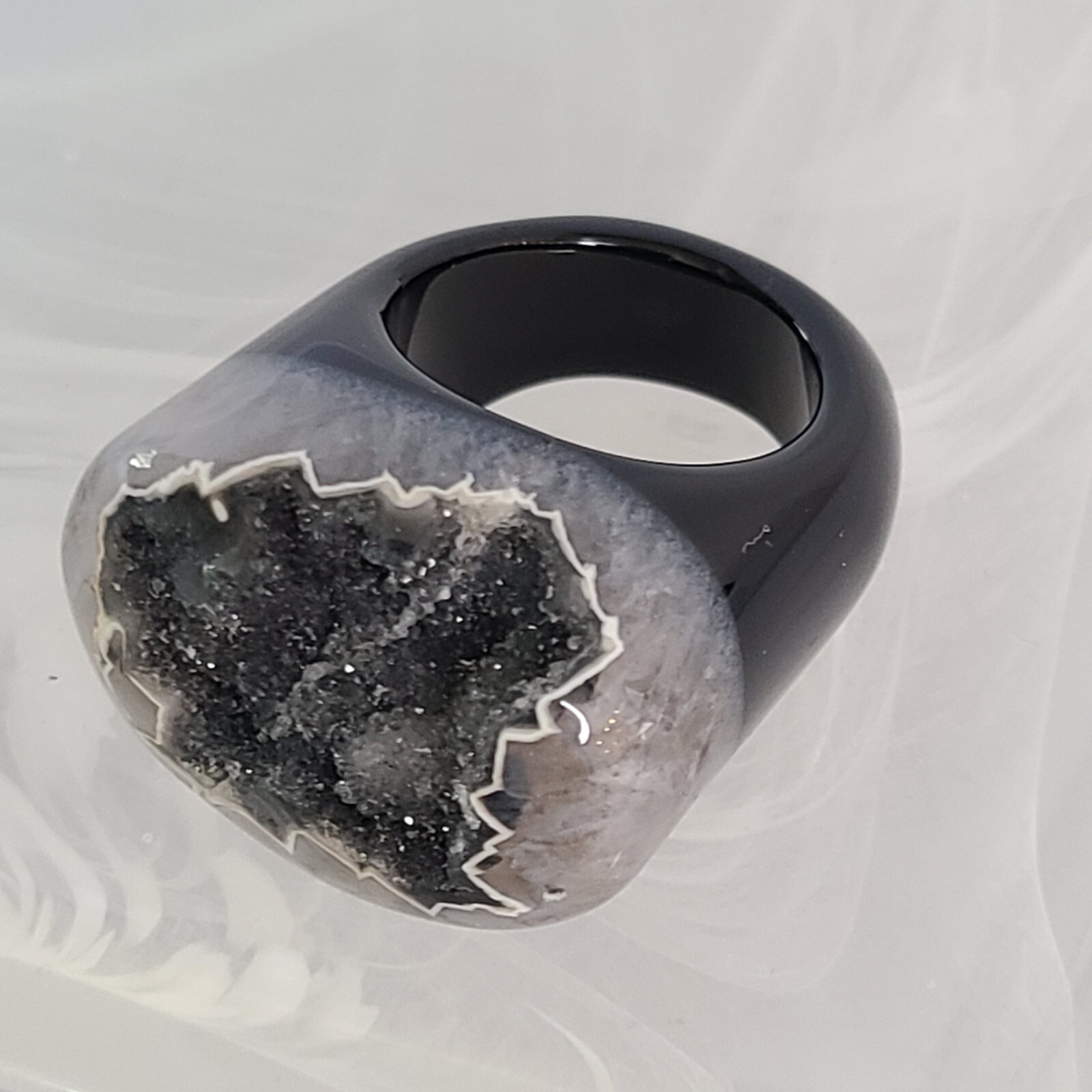 Big Quartz Ring Solid Stone Bicolor Black White R… - image 4