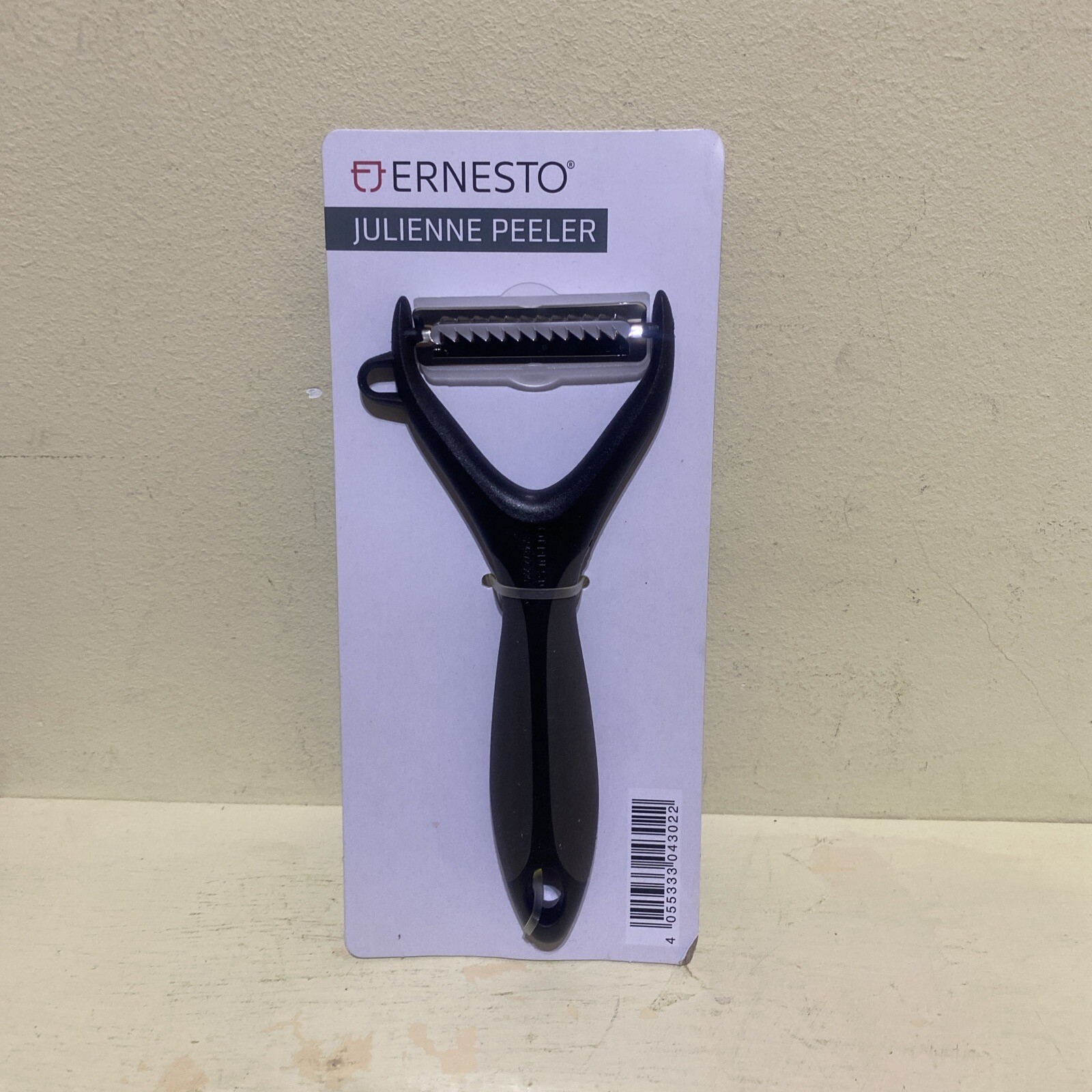 Ernesto Y shaped Julienne Peeler - potato and vegetable