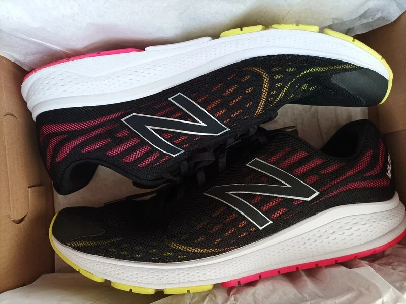 Baskets pour hommes New Balance taille 47 - Photo 2/4
