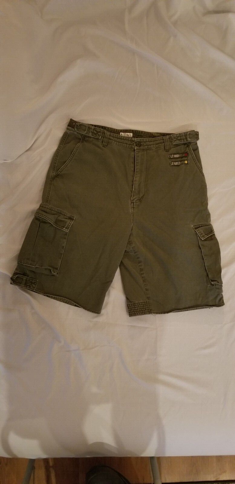 No Boundaries Men's Cargo Shorts Army Green 32 waist Gem