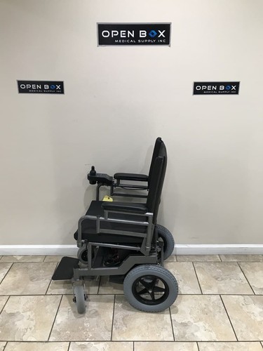 Invacare Custom Powerchair - Picture 6 of 9