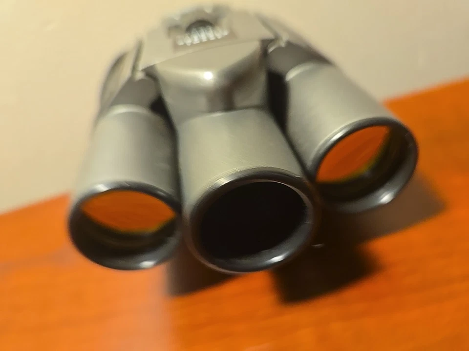 Sharper Image 10x25 Camera Binoculars - Image 3 of 4