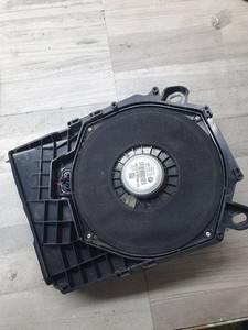 BMW 3 E90 E91 2009 Vorne rechts Subwoofer 9192462 TNR14108