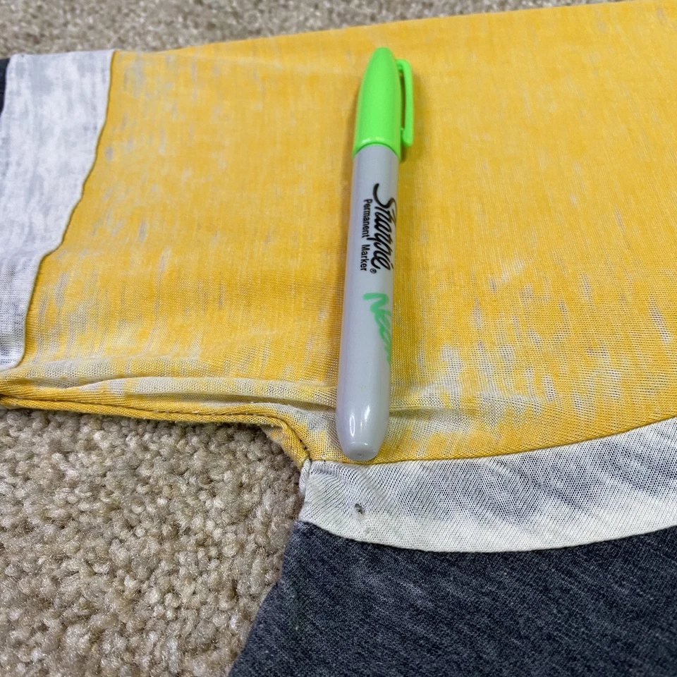 Camisa Boston Bruins Mujer L Gris Fina Con Cordones Top Alyssa Milano Touch Hockey NHL Foto 3 de 4